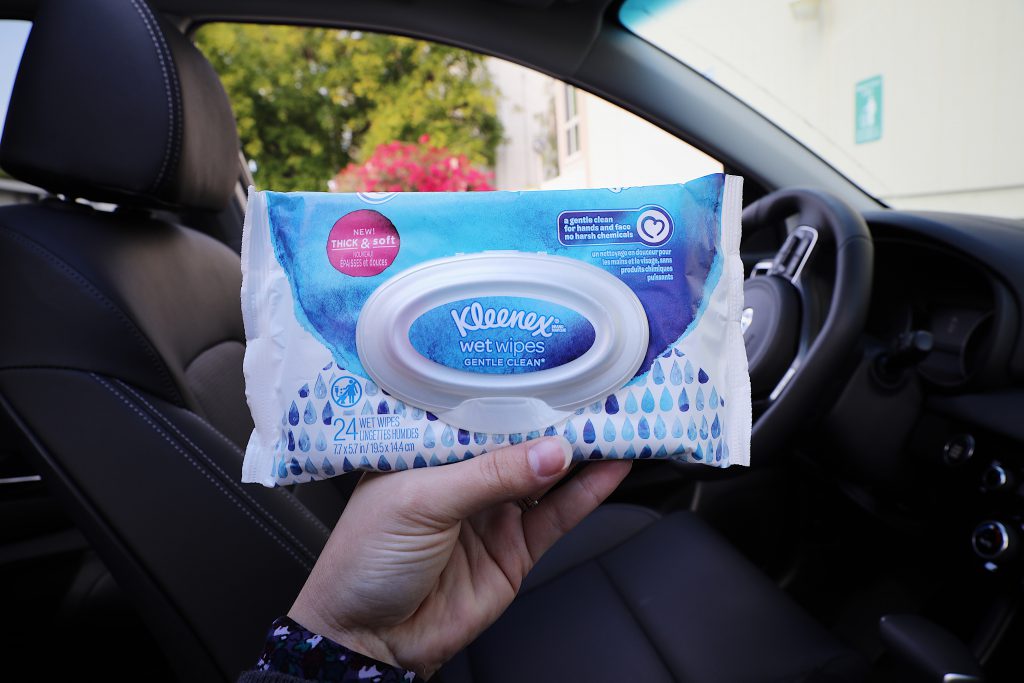 Car Kleenex Wet Wipes