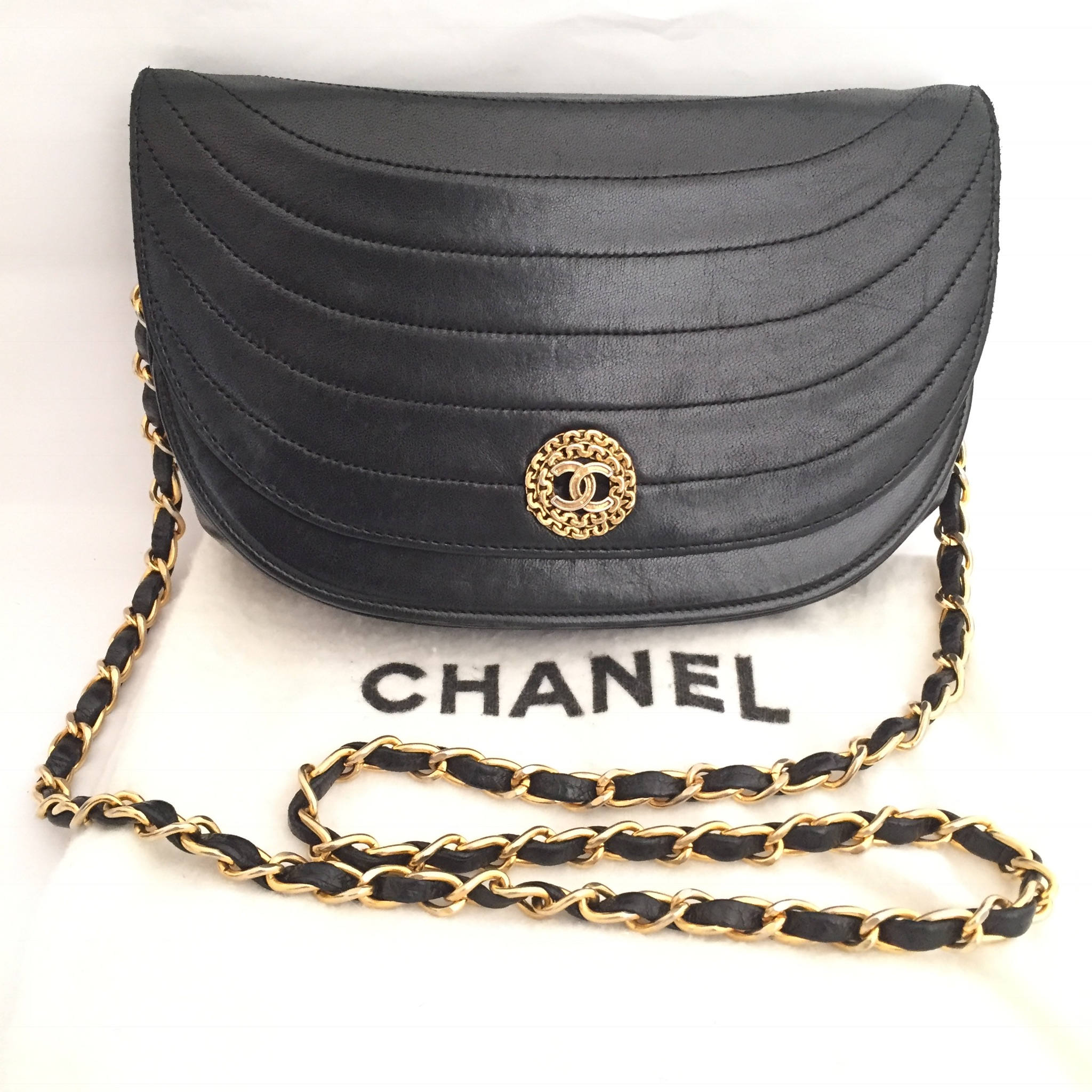 CatStreetVintage Chanel Black Quilted Shoulder Bag