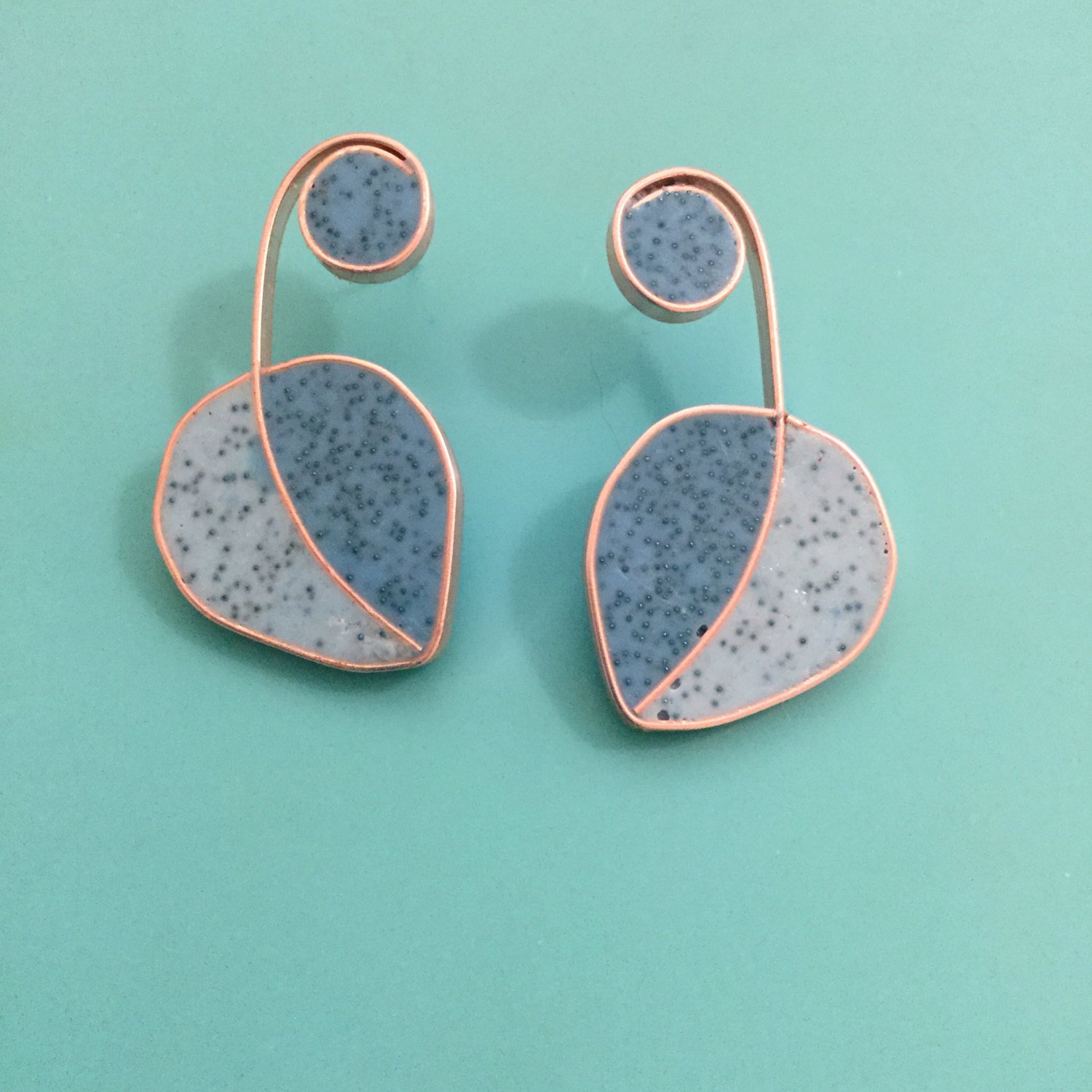 AimsStudioCreations blue rose gold earrings