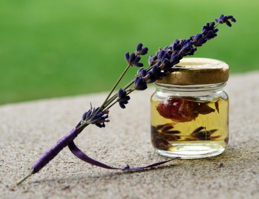 Lavender Oil Pixabay